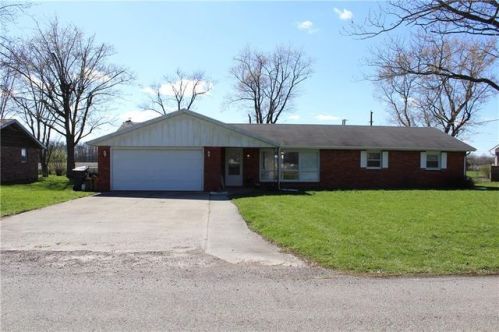 7605 Meadow View Ln, Muncie, IN 47303-9558