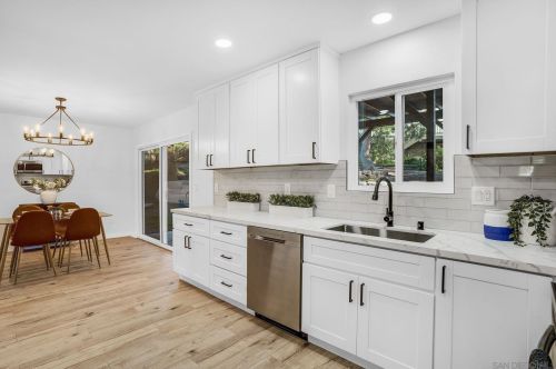 1311 Morning Glory Pl, Vista CA  92084-7222 exterior