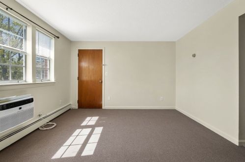 30 School St, Danvers MA 01923-2915 exterior