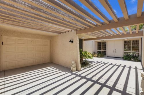 43397 Lacovia Dr, Indio CA  92203-8088 exterior