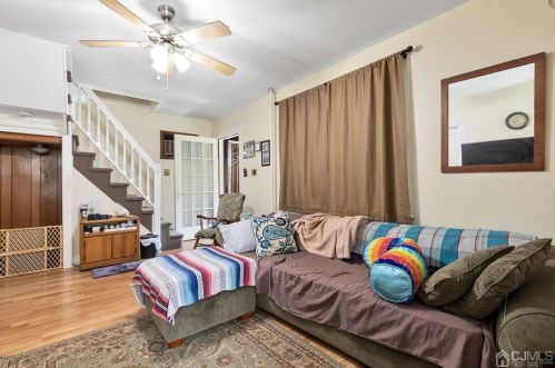 640 Pitt St, South Plainfield, NJ 07080-2744