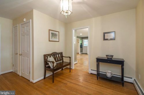 291 Aronimink Dr, Newtown Square, PA 19073-3416