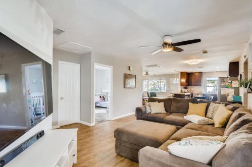 3625 Morlan St, San Diego CA 92117-1038 exterior