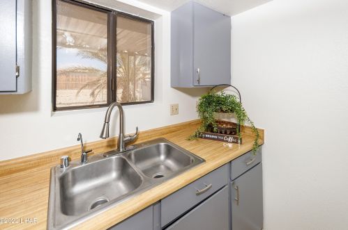 642 Riverboat Dr, Lake Havasu City AZ  86403-3650 exterior