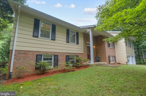 16011 Tiffany Ln, Haymarket, VA 20169-1619