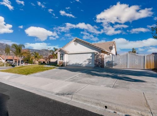 6265 Escena St, San Bernardino, CA 92407-5155