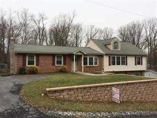 65 Icehouse Hill Rd, Schoeneck, PA 17578-9753