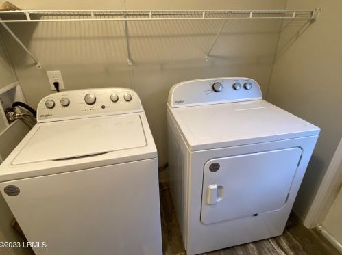 2 Marshall Ln, Beaufort SC  29907-2296 exterior