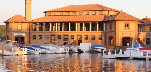 111 Center St, Lake Geneva WI  53147-2076 exterior