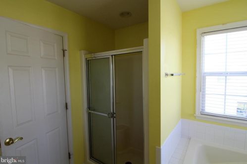 132 Parkers Dr, Dover DE  19904-1467 exterior