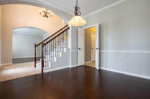 1519 Rustic Timbers Ln, Lewisville TX  75028-1432 exterior