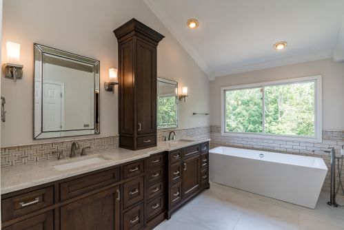 8235 Woodcreek Dr, Florence KY  41042-9119 exterior