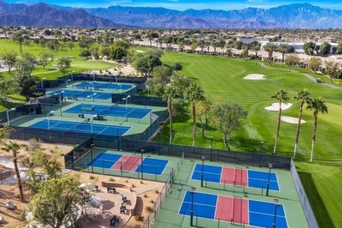 80296 Royal Dornoch Dr, Indio CA 92201-2785 exterior