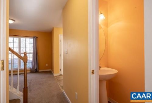 2286 Ridge Rd, Bybee VA  22963-4006 exterior