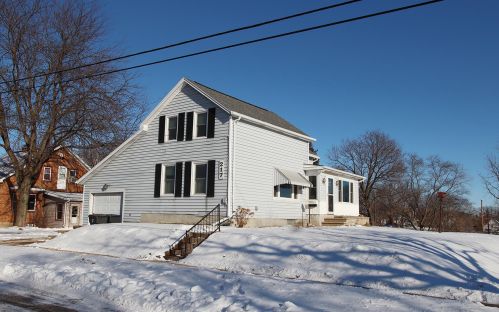 217 Juneau St, Horicon, WI 53032-1318