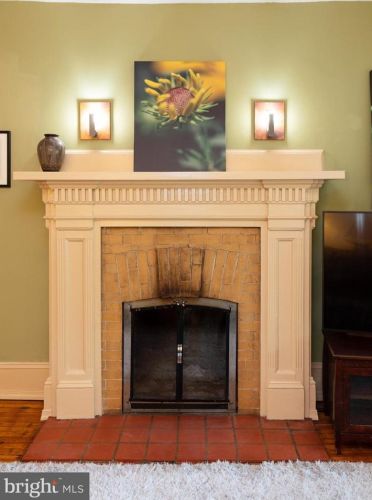 1532 Riverside Dr, Trenton NJ  08618-5851 exterior