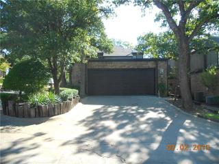 2749 Fairway Park St, Grand Prairie TX  75050-2664 exterior