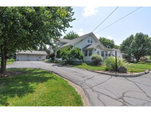 1108 Center St, Bringhurst, IN 46913-9622