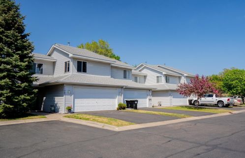 11245 Osage St, Minneapolis, MN 55433-3646