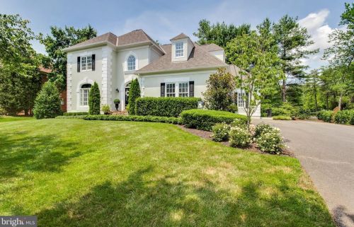 7966 Bonnie Briar Loop, Gainesville, VA 20155-2818