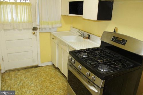 3019 23rd St, Washington, DC 20020-2703