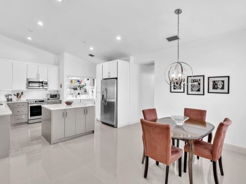 6090 Lake Hibiscus Dr, Delray Beach FL  33484-4617 exterior