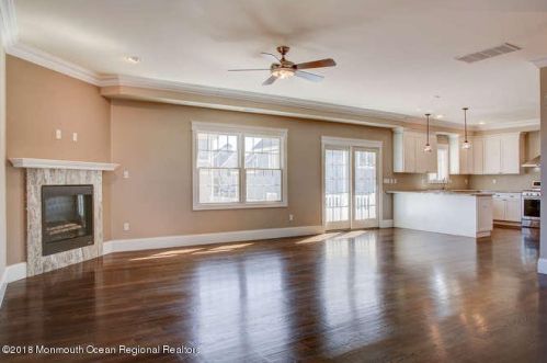 1614 Lake Ave, Point Pleasant Beach, NJ 08742-4193