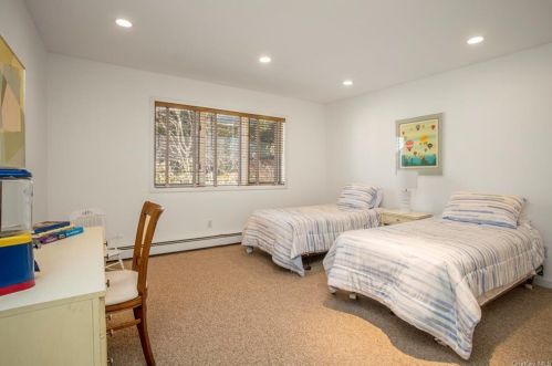 4 Elizabeth Ct, Briarcliff NY  10510-2528 exterior