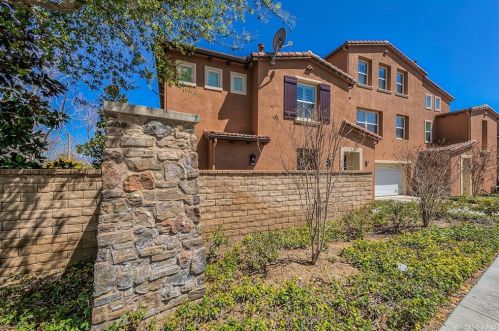 27102 Pine Valley Dr, Santa Clarita, CA 91381-0674