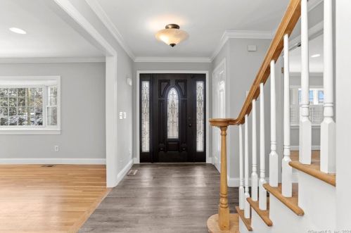 308 Rock Rimmon Rd, Stamford, CT 06903-2800