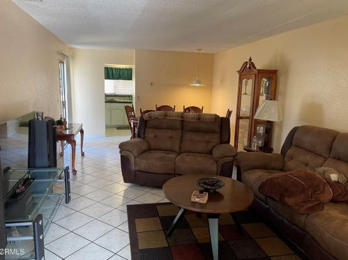 351 Sycamore St, Santa Paula CA  93060-2226 exterior