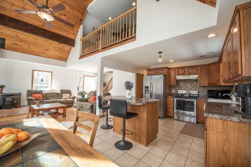 23 Jackson Rdg Rd, Danbury NH  03230-4147 exterior