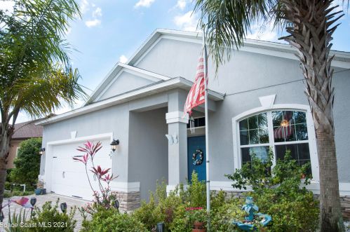 3188 Constellation Dr, Melbourne, FL 32940-2362