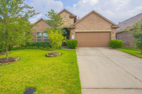 111 Pheasant Run Dr, Conroe TX  77384-2117 exterior