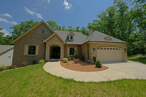 316 Stonehenge Dr, Crossville TN  38558-6371 exterior