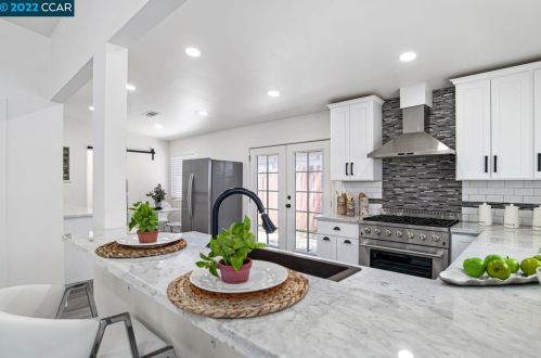 142 Diablo Ct, Concord CA  94523-1925 exterior