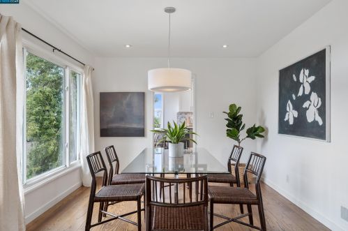 3153 Herriott Ave, Oakland, CA 94619-2624