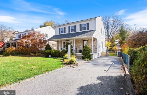 30 Ward St, Ridley Park, PA 19078-2916