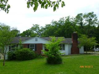 4717 Washington Pike, Knoxville, TN 37917-2155