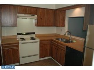 1219 Crosshill Ct, Lansdale PA  19446-4362 exterior