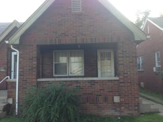 804 Emerson Ave, Indianapolis IN  46219-1601 exterior