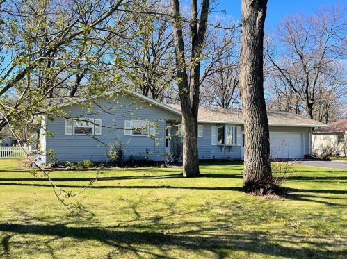14323 Oak Ridge Dr, Little Falls, MN 56345-6434