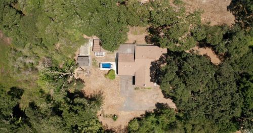 5794 Volkerts Rd, Sebastopol, CA 95472-5942