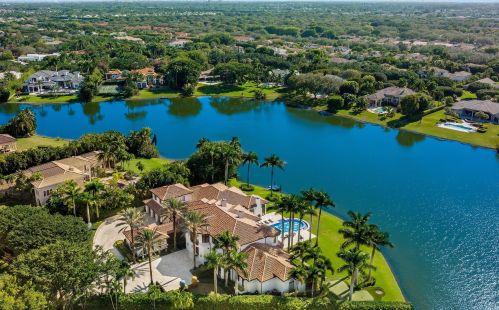 8808 Twin Lake Dr, Boca Raton, FL 33496-1945