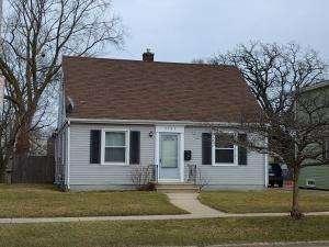 7707 7 Ave, Kenosha WI  53143-6016 exterior