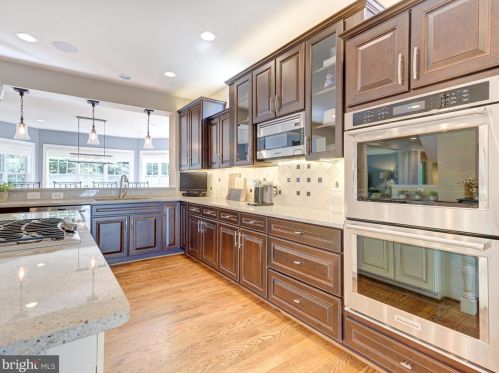 20500 Stone Fox Ct, Leesburg VA 20175-7223 exterior