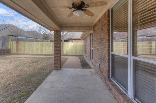 5424 Shasta Ridge Ct, Fort Worth TX  76123-2827 exterior