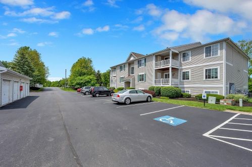 548 Aspen Glen Dr, Cincinnati OH  45244-1890 exterior