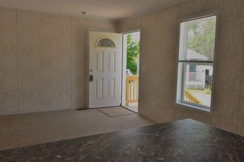 2 Friendship Dr, Salem NH  03079-3016 exterior