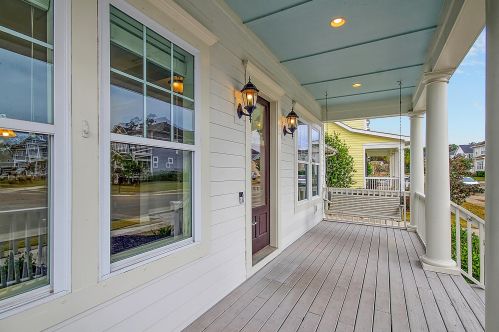 3684 Maidstone Dr, Mount Pleasant SC  29466-7506 exterior